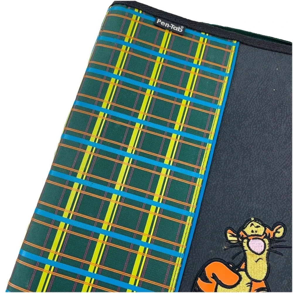 VIntage Winnie The Pooh Tigger Binder 3‎ Ring Disney Plaid Pen Tab Y2K